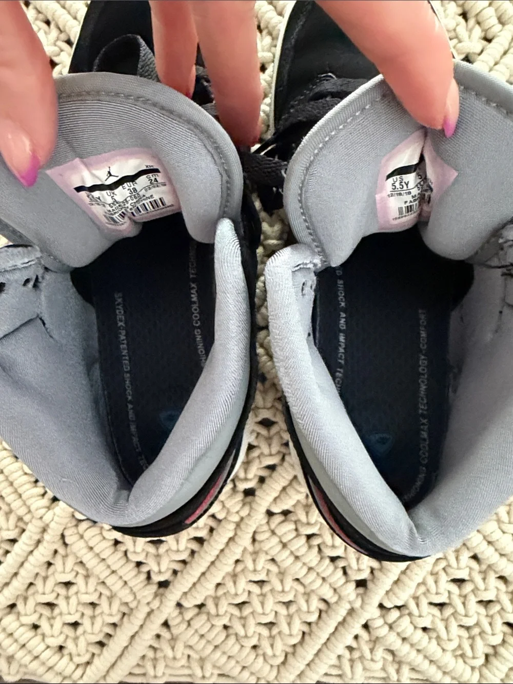 Jordan mid top